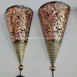 Lampu Dinding Ukiran Tembaga